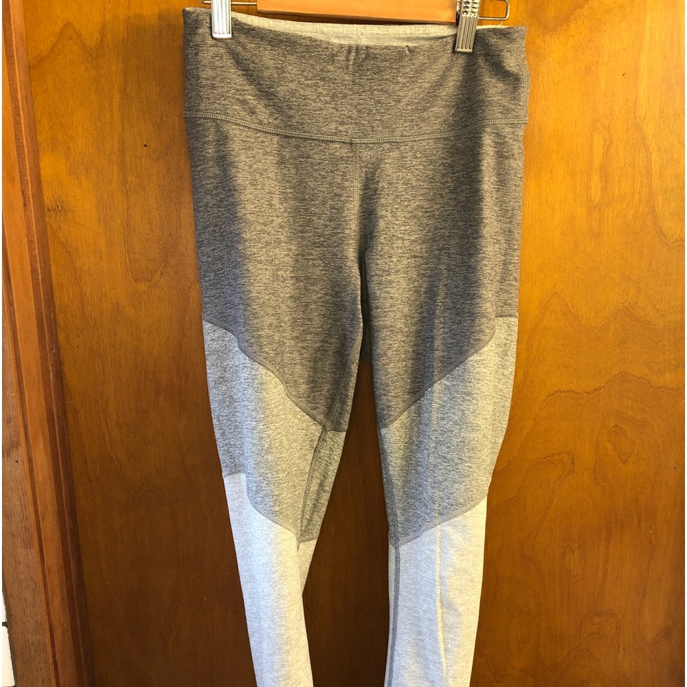 Size small Outdoor Voices leggings tri color grey ombré